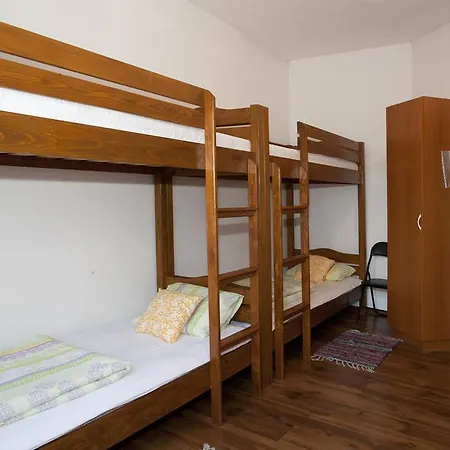 Zuglo Apartman Es