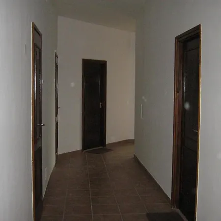 Zuglo Apartman Es Lägenhet *