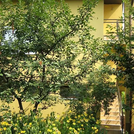 Zuglo Apartman Es