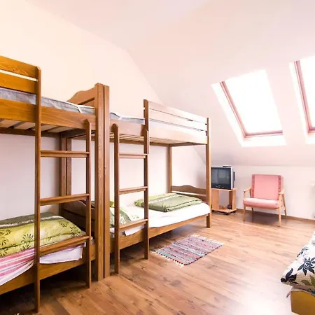 Zuglo Apartman Es
