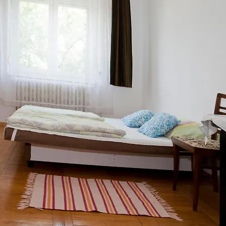 Zuglo Apartman Es Lägenhet