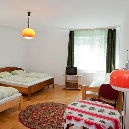 Lägenhet Zuglo Apartman Es